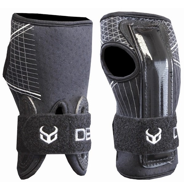  Demon Snowboarding Protection Black V2 Wrist Guard 