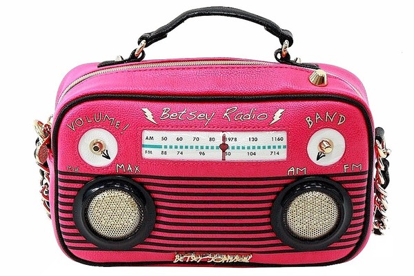  Betsey Johnson Women's Kitsch Boom Box Here Comes Treble Crossbody Handbag 