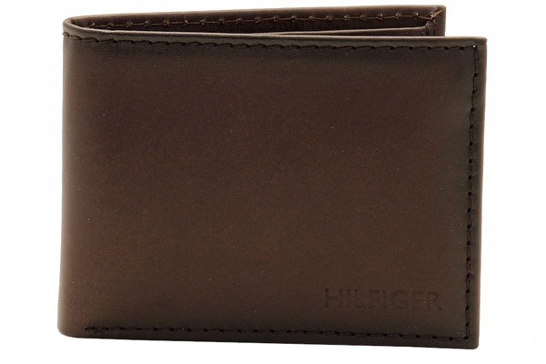  Tommy Hilfiger Men's Passcase Genuine Leather Billfold Wallet 