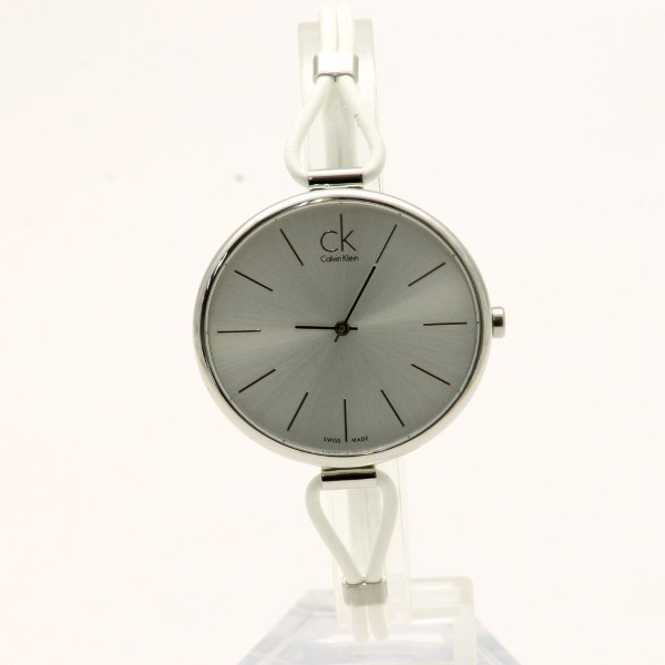  Calvin Klein Women's K3V231L6 White Leather Analog Watch 