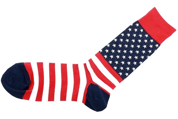  Hot Sox Men's American Flag Mid-Calf Red Trouser Socks Sz: 10-13 Fits Shoe 6-12. 