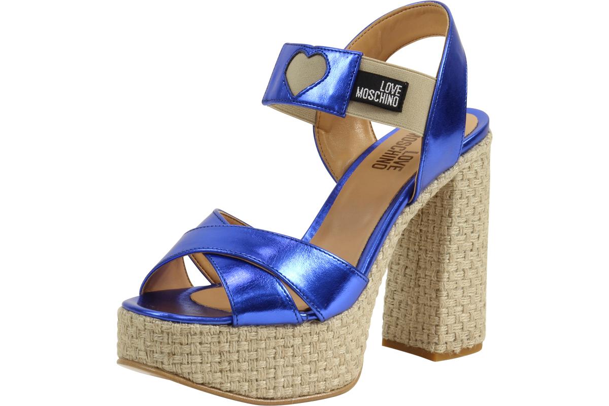 verliezen Spelen met Koninklijke familie Love Moschino Women's Metallic Heart Chunky Heels Sandals Shoes | JoyLot.com