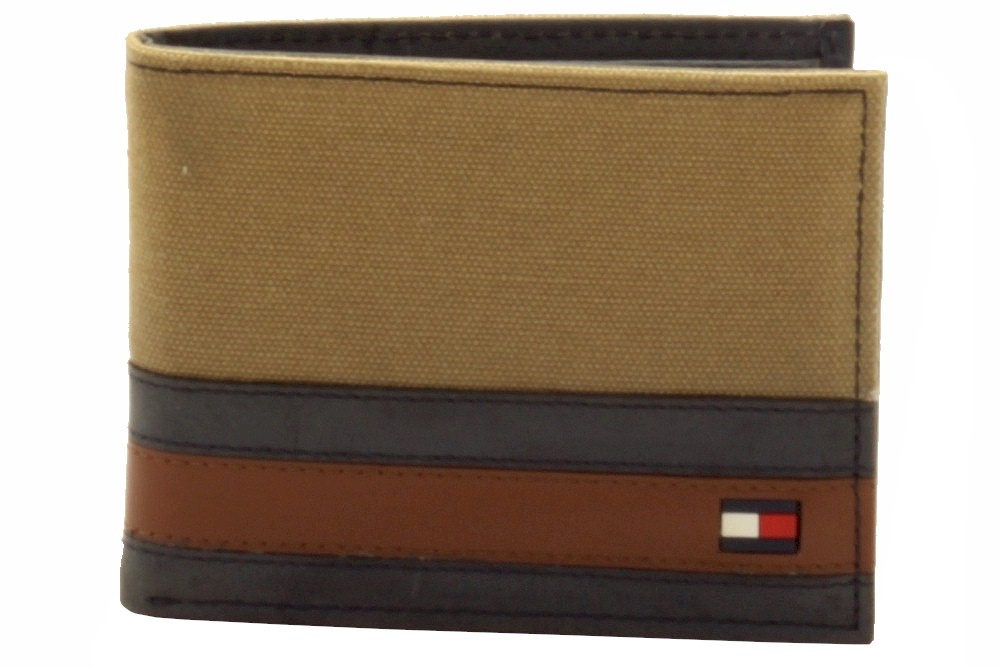 Tommy Hilfiger Passcase Billfold; 31TL22X050